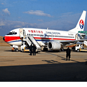 霍林郭勒空运公司航空快运业稳步发展的原因是什么？